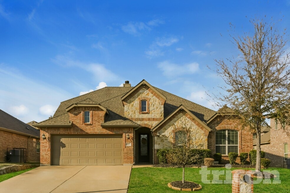 902 Star Grass Dr, Mansfield, TX 76063 - photo 1