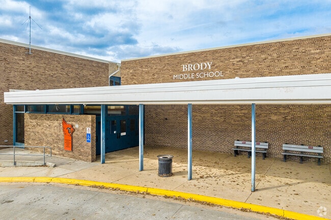 Brody Middle School supports Watrous Heights students with clubs and enrichment.