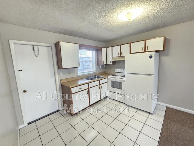 455 Buck Moore Rd unit 16, Lake Wales, FL 33853 - photo 4