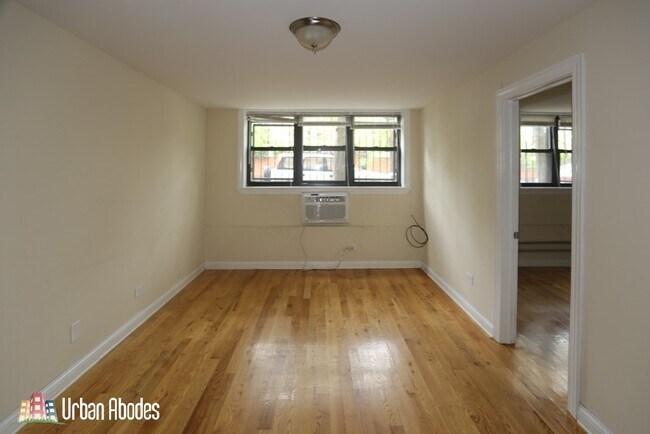 456 W Barry Ave unit A03C, Chicago, IL 60657 - photo 4