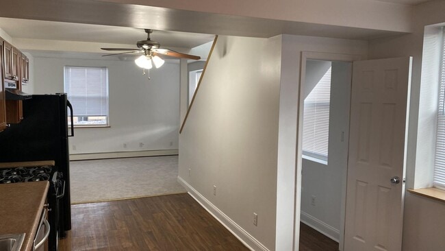 211 W State St unit 4, Johnstown, NY 12095 - photo 5