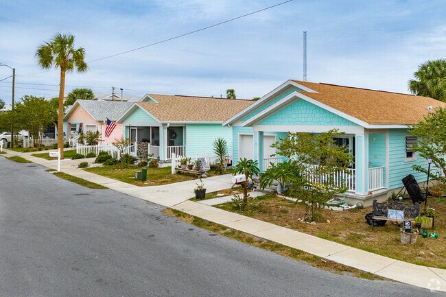 Colorful new builds to look like original bungalows in Old Bay District.
