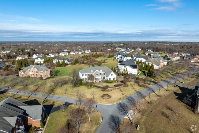 Glenwood is a rural neighborhood with large homes.