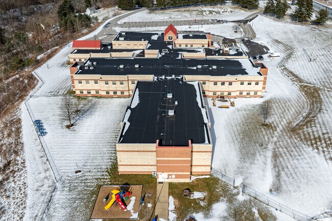 U.S. News ranked Burgettstown Elementary Center #1090-1452 in Pennsylvania Elementary Schools.