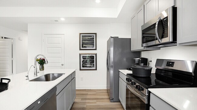 1511 Hardin St, Fortville, IN 46040 - photo 5