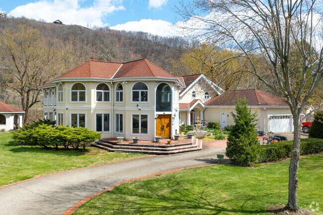 Kanawha City boasts some of the highest-valued homes in the immediate Charleston area.