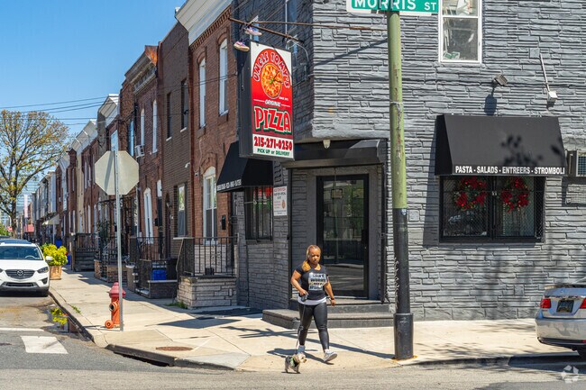 Uncle Tomy's Pizza is a popular restaurant that has been serving Grays Ferry since 1972.