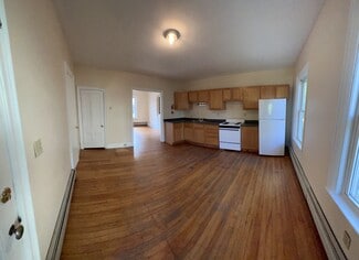 21 Loomis St, Burlington, VT 05401