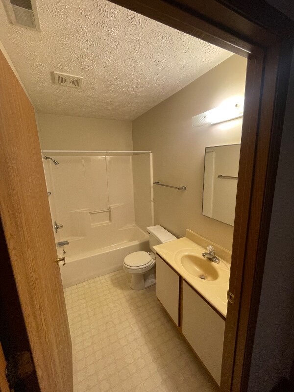 909 Indian St, Saint Paul, NE 68873 - photo 5