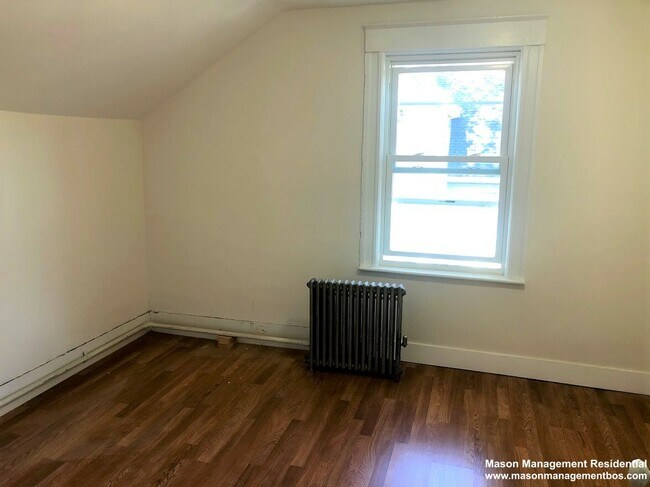 82 Empire St, Allston, MA 02134 - photo 4