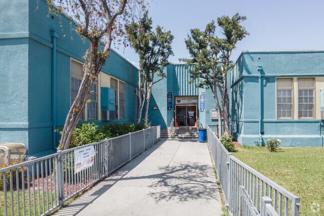 Russell Elementary School, which serves Florence-Graham, is the home of the Bears.