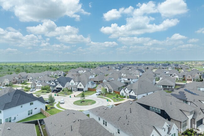 The charming architecture and green spaces make Dunham Pointe a beautiful place to call home.