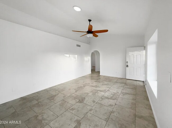 1055 N Recker Rd unit 1055, Mesa, AZ 85205 - photo 2