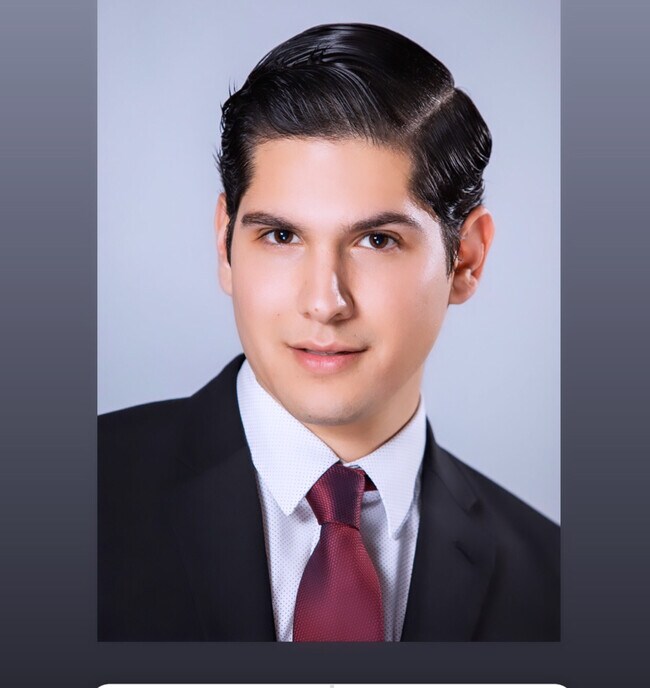 Agent Photo