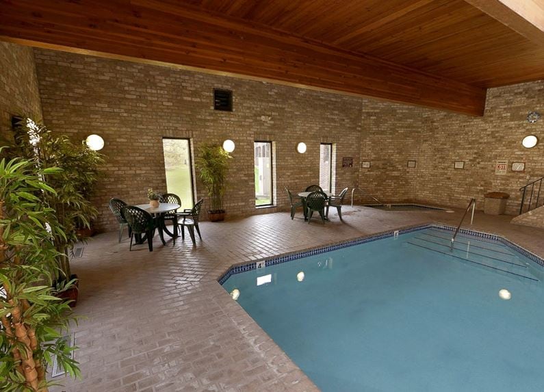 The Parkshore Apartments of Arden Hills