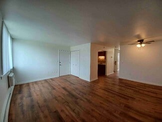 1861 W 13 Mile Rd, Madison Heights, MI 48071