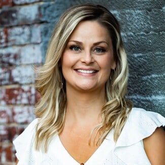 Amber McKay