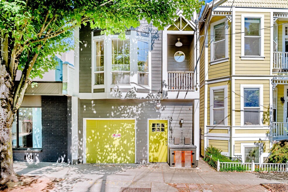 2565 NW Thurman St unit 2565, Portland, OR 97210 - photo 1