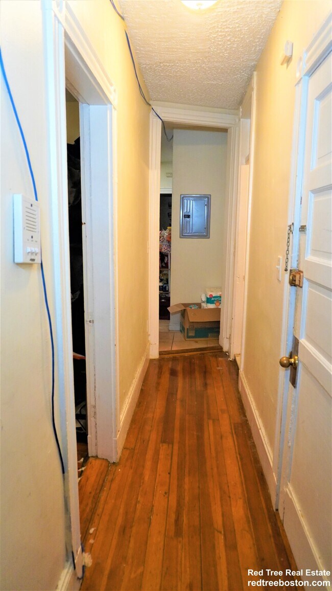 9 Fulkerson St unit 3, Cambridge, MA 02141 - photo 4