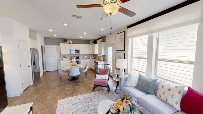 Urban Homes, Lexington Plan unit 36759360, Austin, TX 78744 - photo 6