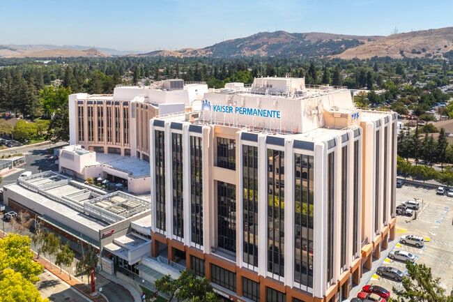 Kaiser Permanente is one of the hospitals close to the Meadowlands area.