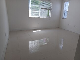 4540 NW 107th Ave Unit 308, Doral, FL 33178