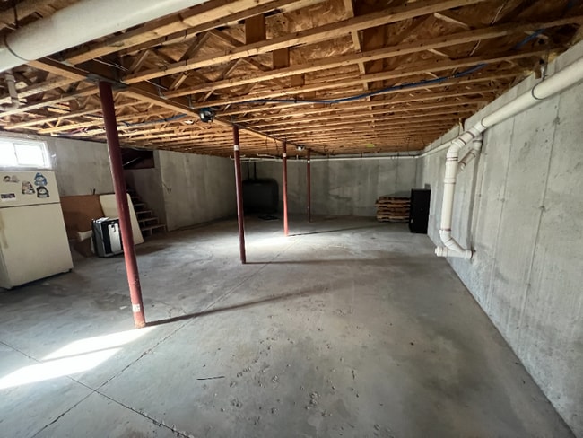 17 Judith St, Lewiston, ME 04240 - photo 2