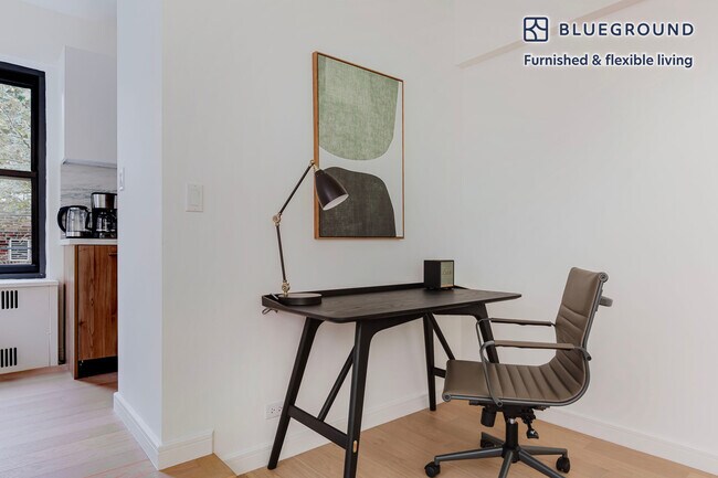 340 E 52nd St unit FL7-ID1527, New York, NY 10022 - photo 4