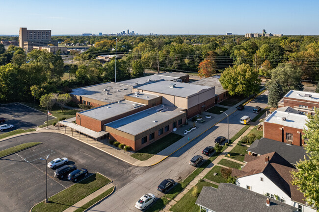 Central Elementary School in Indianapolis is easily accessible.
