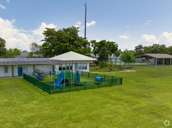 Gratigny Elementary School has a playground and green space in Dade.