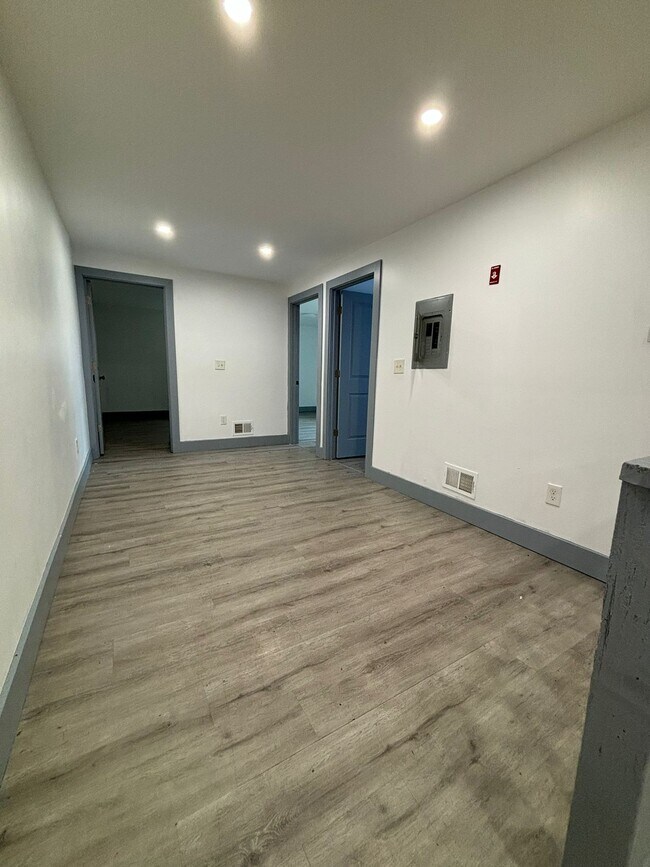 655 S 19th St unit 3, Newark, NJ 07103 - photo 5