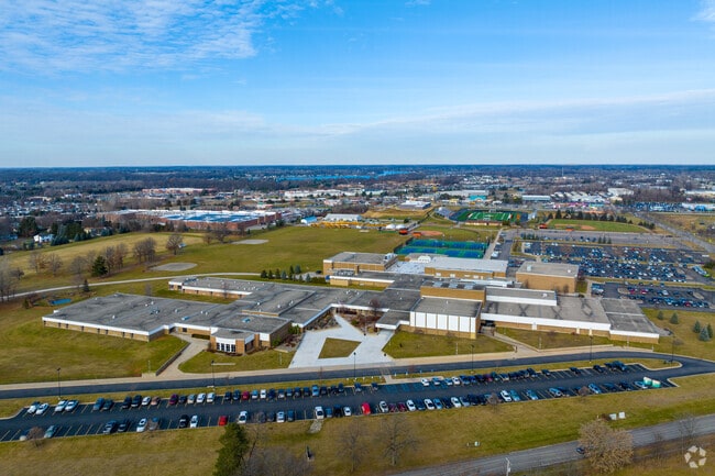 Fenton Senior High School, Fenton Mi Rankings & Reviews - Homes.com