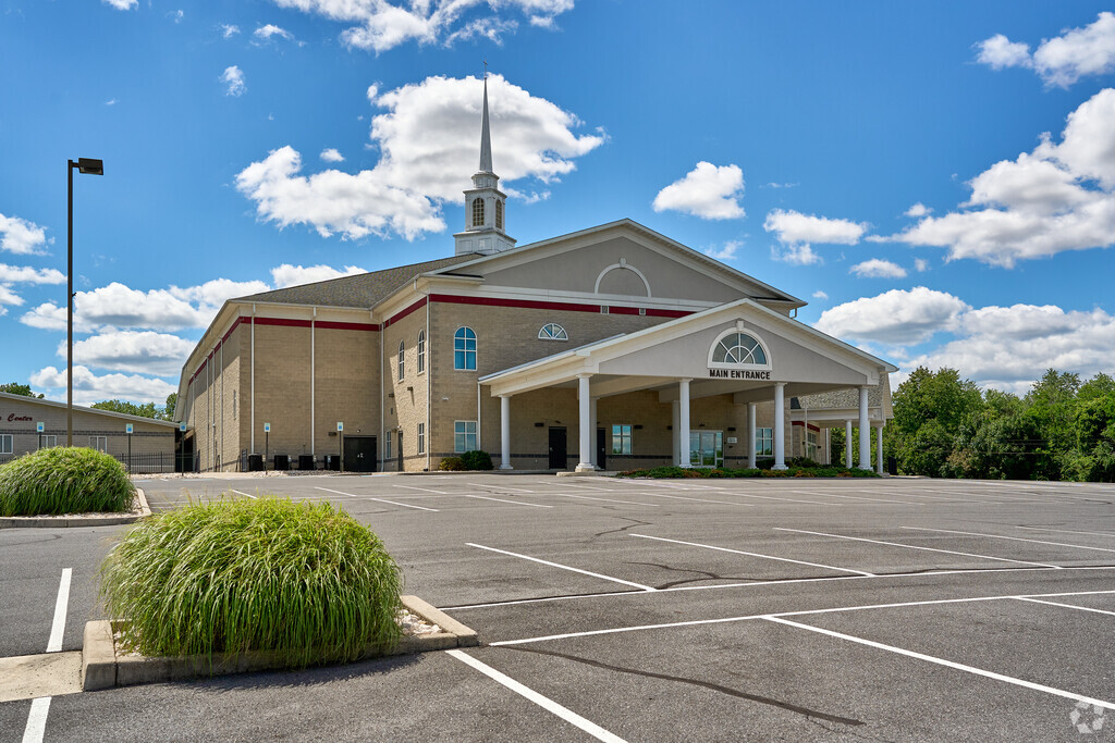 Emmanuel Christian School in Hagerstown is a private school serving K-12 students.