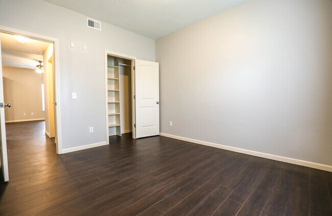 Bears Tower, Springfield, MO 65806 - photo 3