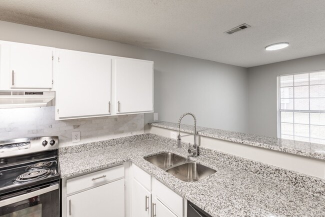 Patterson Place, Huntsville, AL 35810 - photo 6