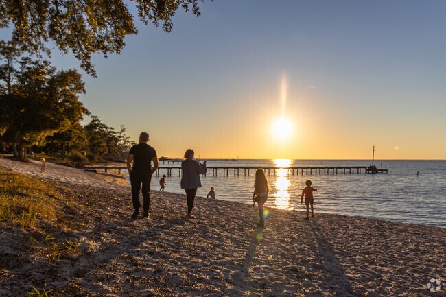 From art to sunsets, Fairhope has it all.