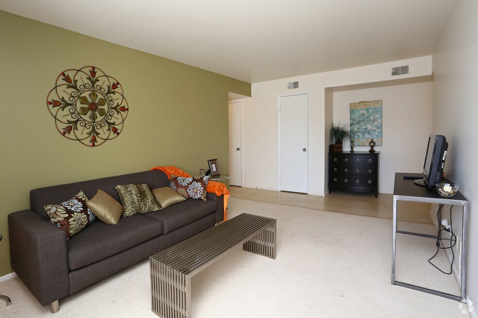 Arbor West Apartments 1240 Nantucket Rd, Aurora, IL