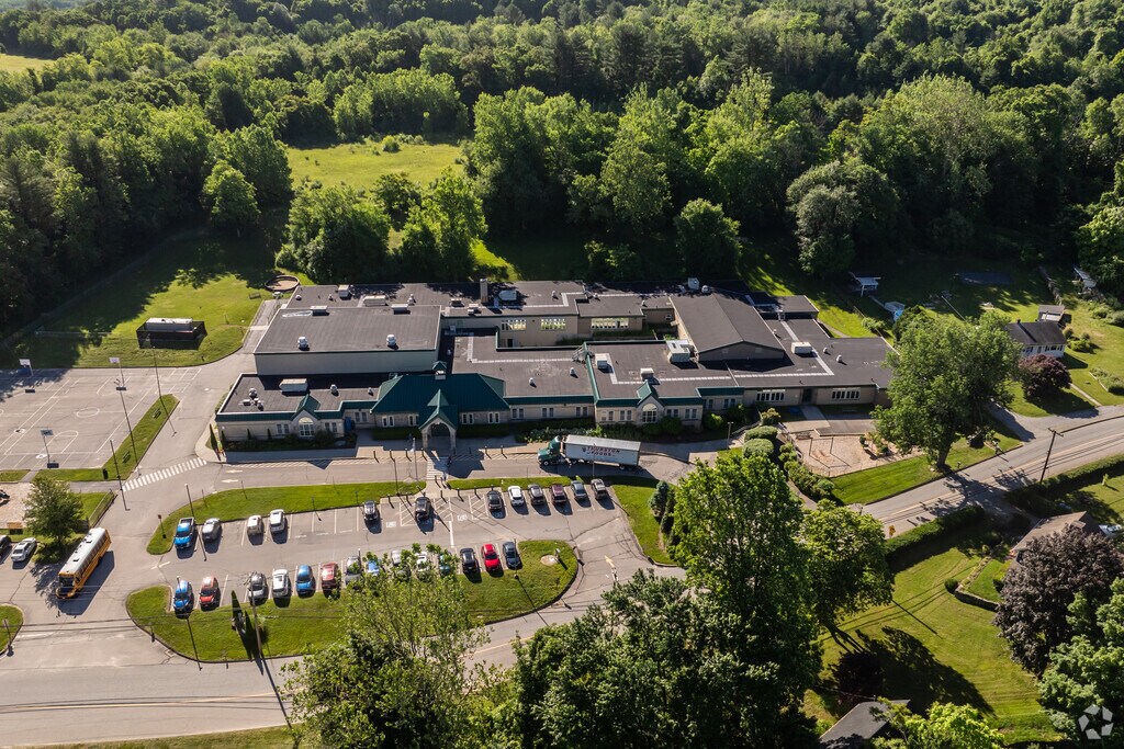 Fields Memorial School is located in Bozrah, CT.