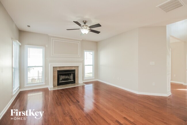 6619 Hawksnest Dr, Charlotte, NC 28269 - photo 5