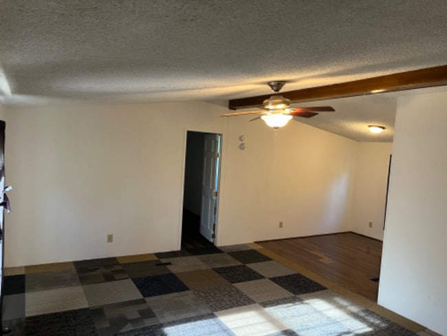 9590 SW Mcadoo Rd, Augusta, KS 67010 - photo 4