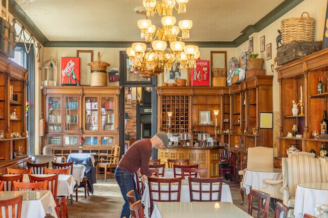 York Street restaurant in Newport is known for its cozy, knick-knack-adorned interior.