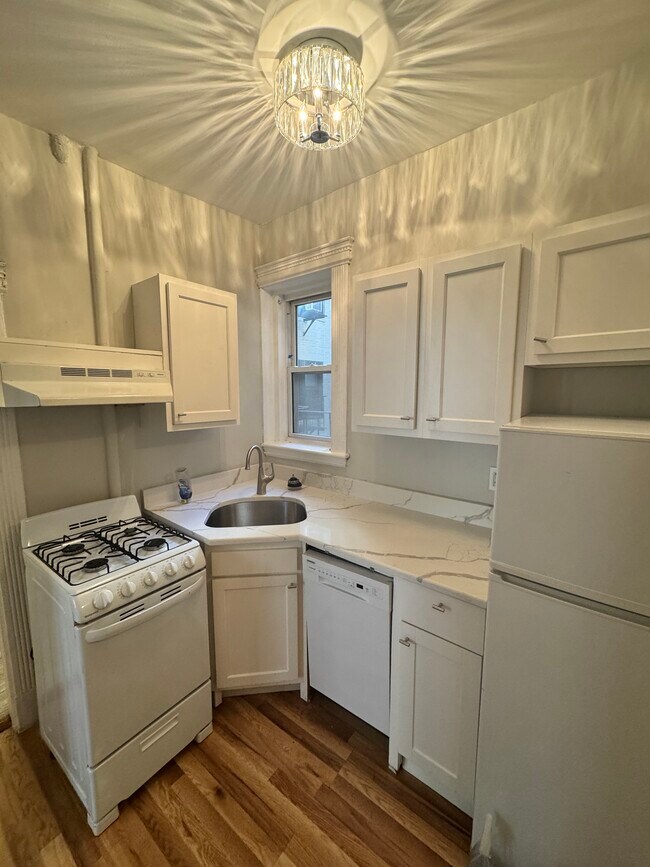 45 Hemenway St unit 19, Boston, MA 02115 - photo 3