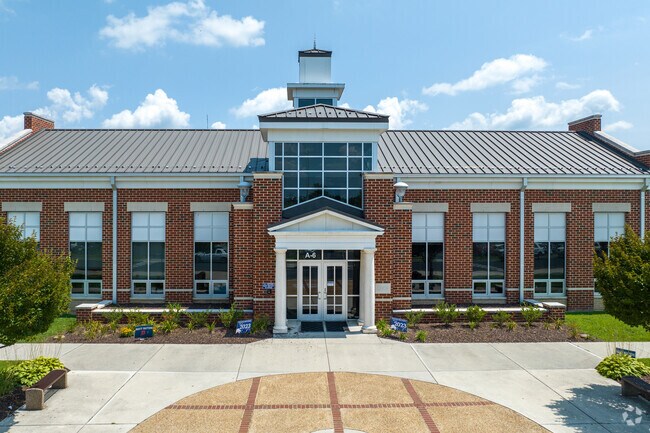 Dinwiddie Senior High is the only high school in Dinwiddie County.