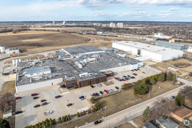 Kraft Heinz has a large factory and employs many Mason City residents.