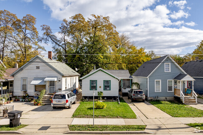 Many of the homes in the 11th Ward are affordable compact homes like ranches and bungalows.