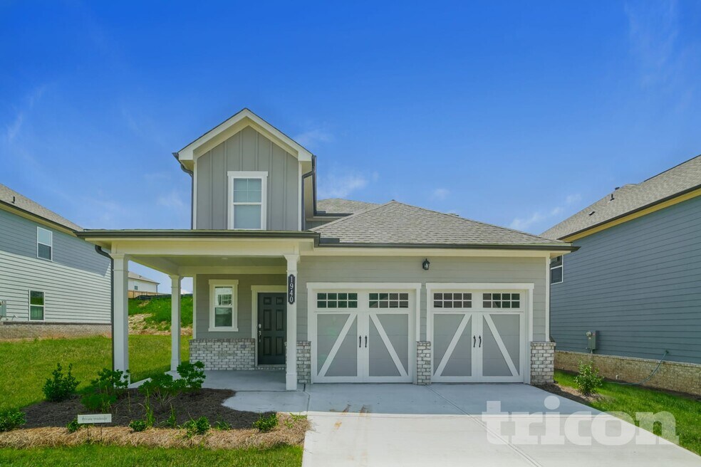 1940 Logan Ln, Conyers, GA 30094 - photo 1