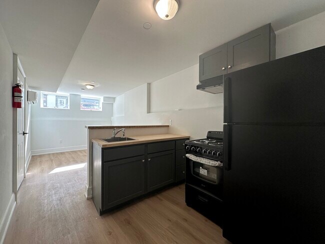 140 3rd St unit 1, Newburgh, NY 12550 - photo 3