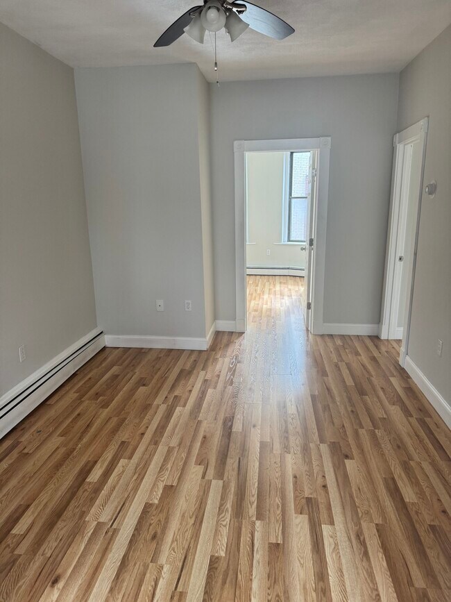 21 Sheafe St unit 7, Boston, MA 02113 - photo 4