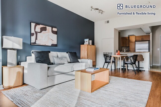 2400 M St NW unit FL9-ID909, Washington, DC 20037 - photo 3