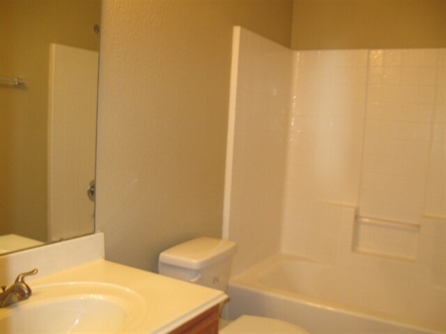 202 Splintered Arrow Dr, La Marque, TX 77568 - photo 7